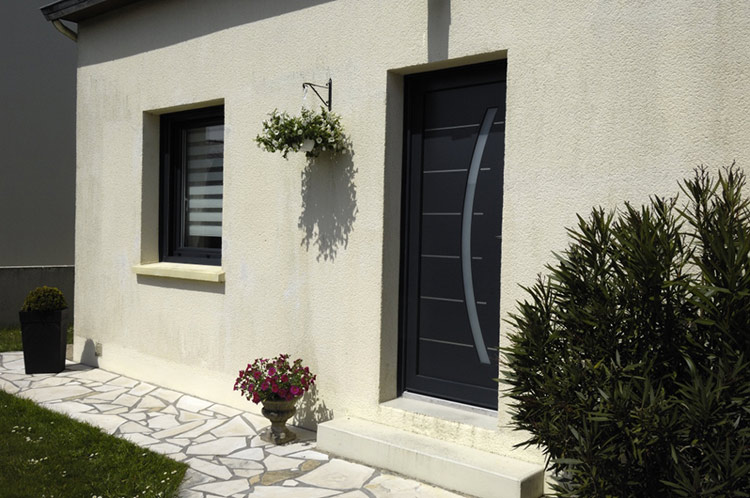 installation-porte-entree-saint-renan